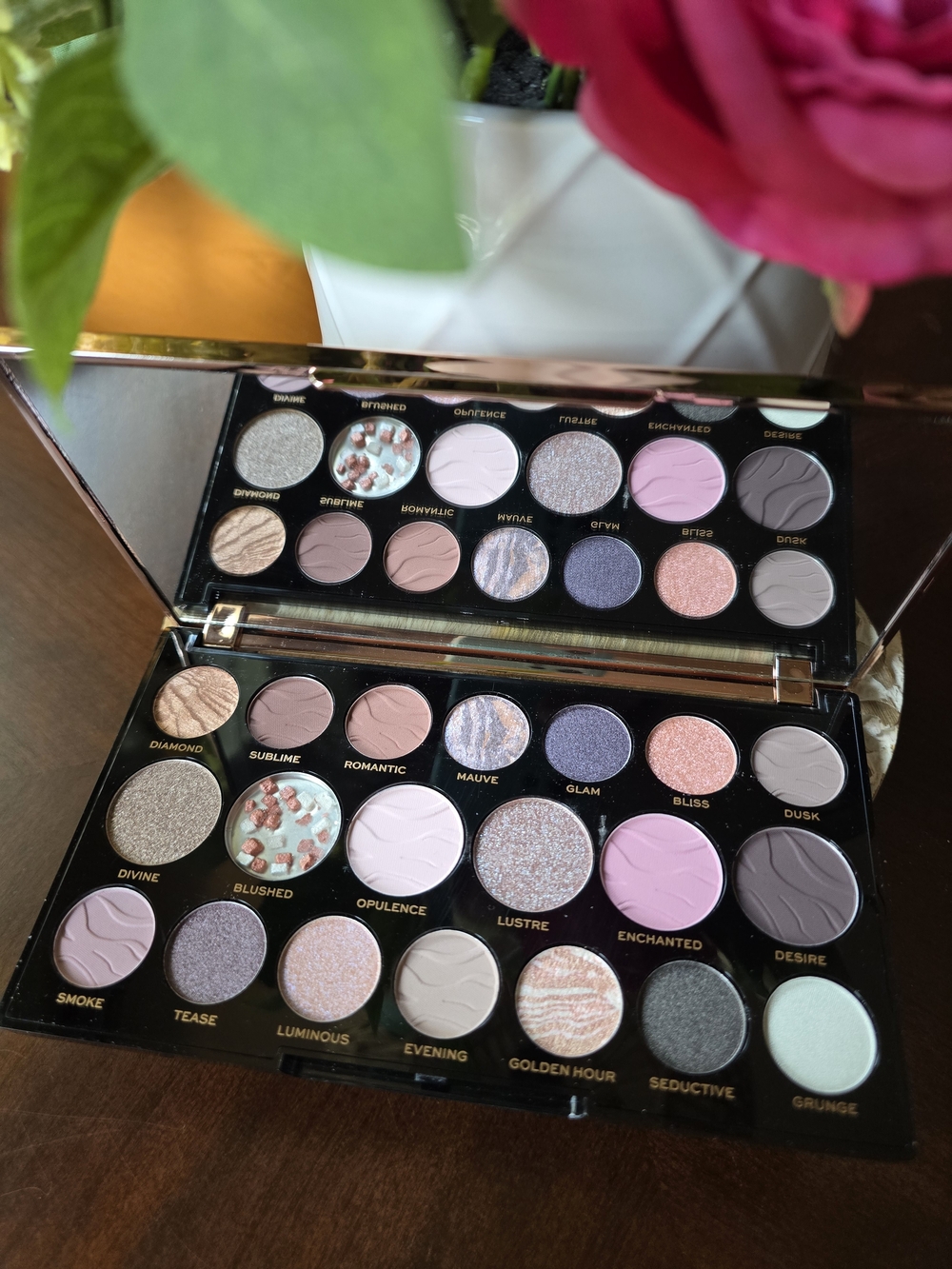 Revolution Festive Allure Eyeshadow Palette